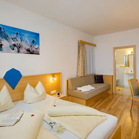 Aparthotel Alpendiamant Serfaus Wachter Gmbh-3